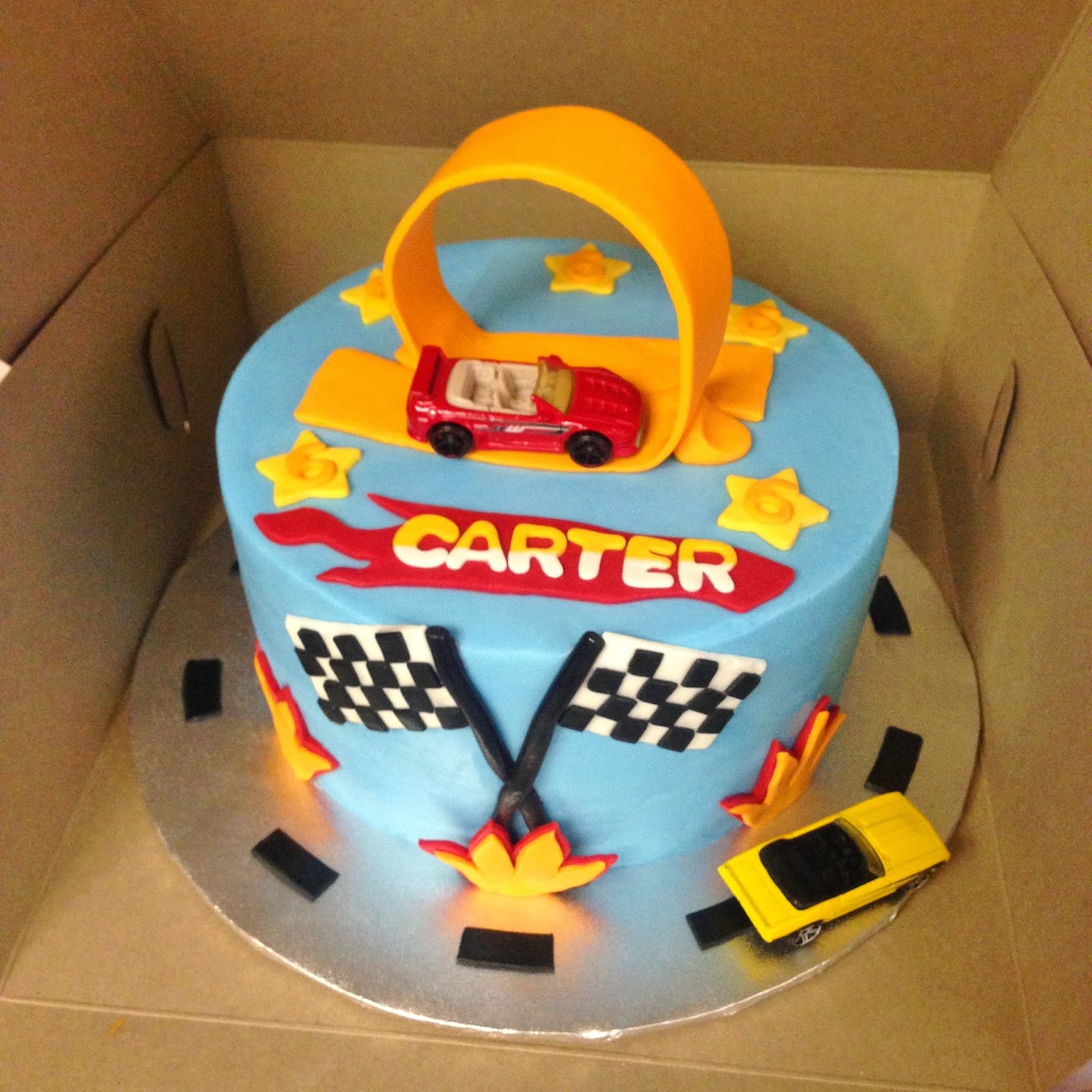 Birthday Cake for 5 year child hot Wheels